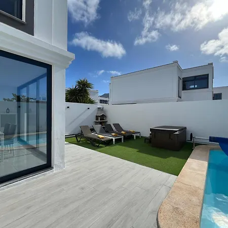 Villa Eguzkilore *