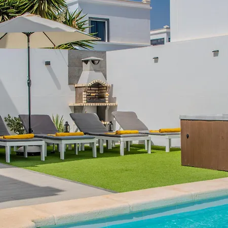 Villa Eguzkilore *