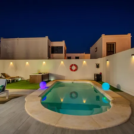 Eguzkilore Villa