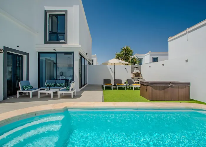 Villa Eguzkilore *