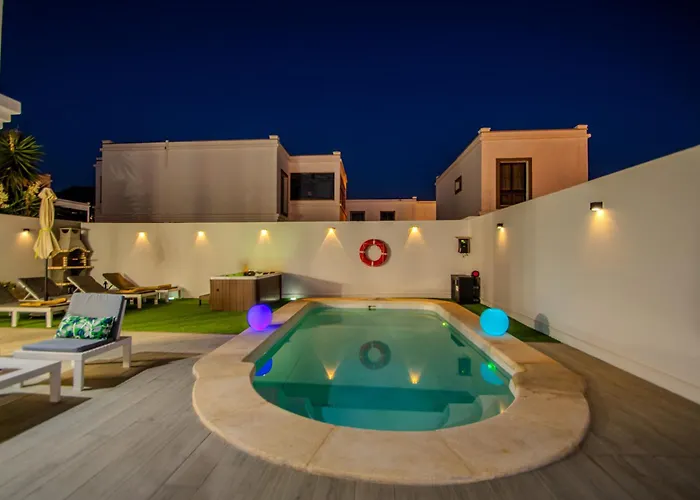 Eguzkilore Villa